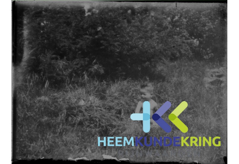 Afbeelding 10-07-1927 minneke F00000861